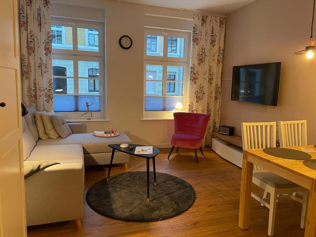 Stadtgefluester Dessau-Rosslau Extérieur photo